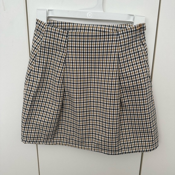 SHEIN mini skirt, checkered, like new - Picture 2 of 4
